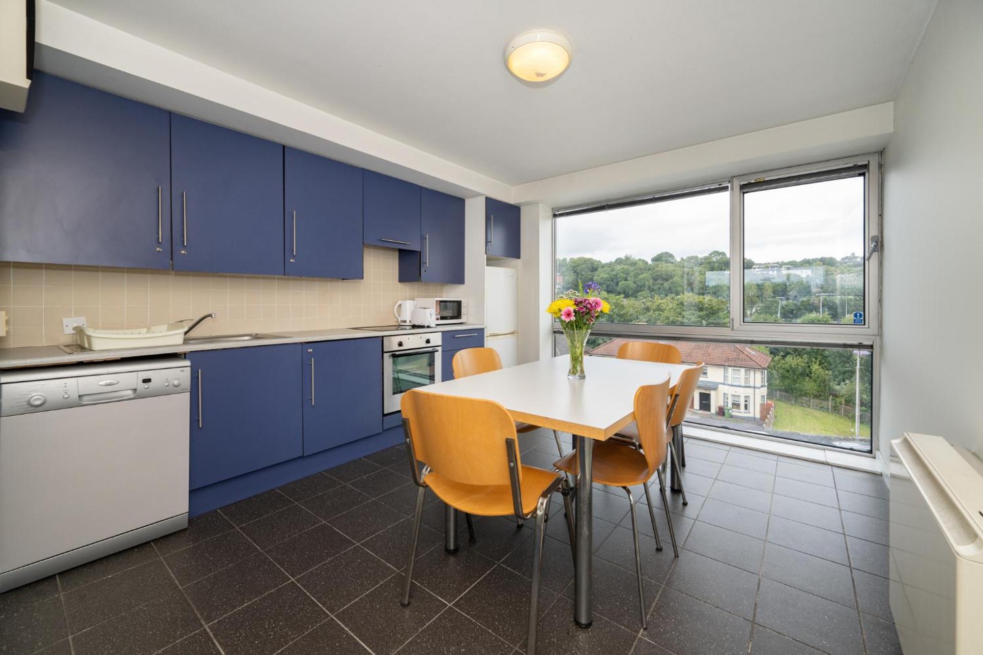 Victoria Mills - Ucc Summer Beds Cork Bagian luar foto