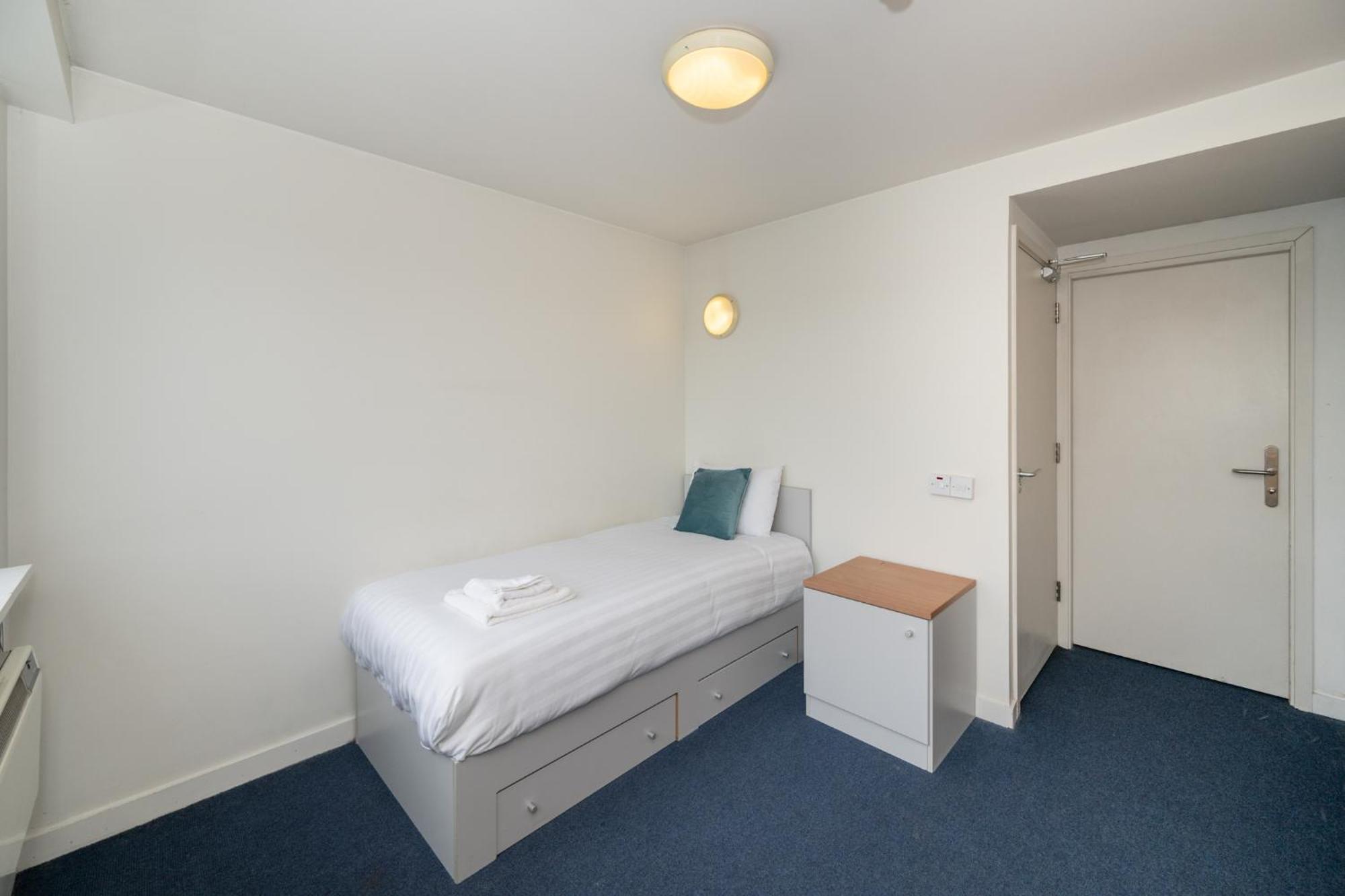 Victoria Mills - Ucc Summer Beds Cork Bagian luar foto